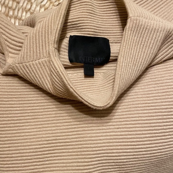 Intermix top - Picture 5 of 9